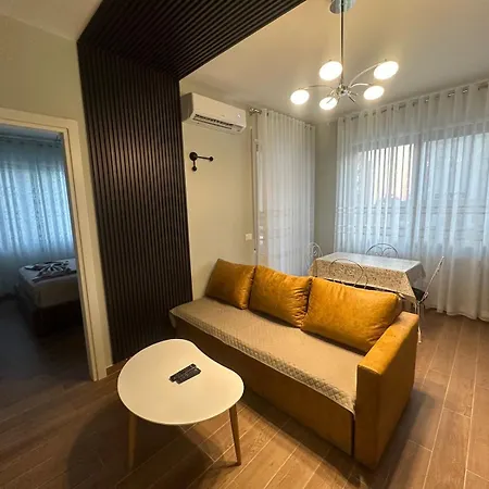 I&s 6 * Golem (Tirana)