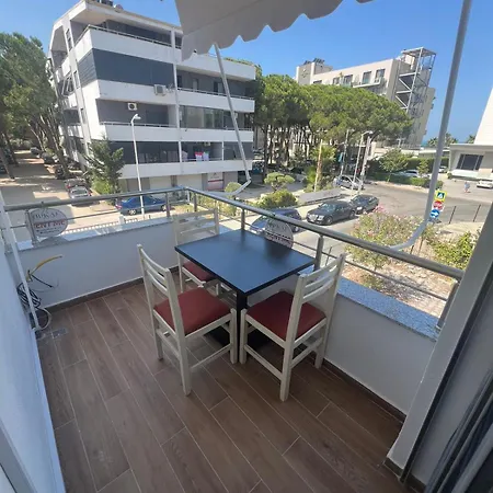 I&s 6 Apartment *