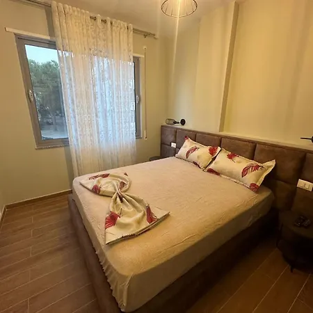 Apartment I&s 6